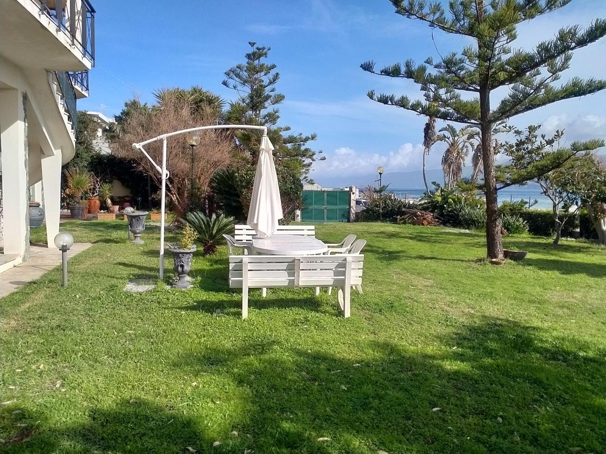 Villa Sullo Stretto Sant'Agata  Oda fotoğraf